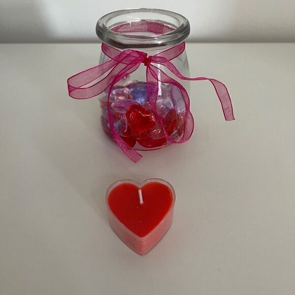 Valentine’s floating candle - Picture 2 of 5